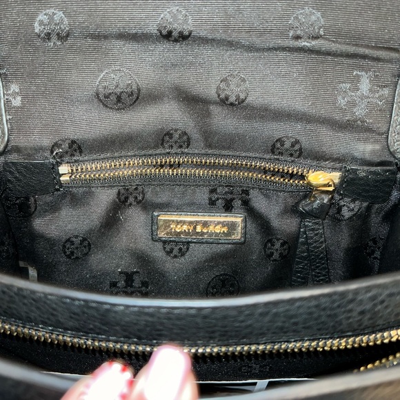 Tory Burch Crossbody or shoulder - Picture 3 of 3
